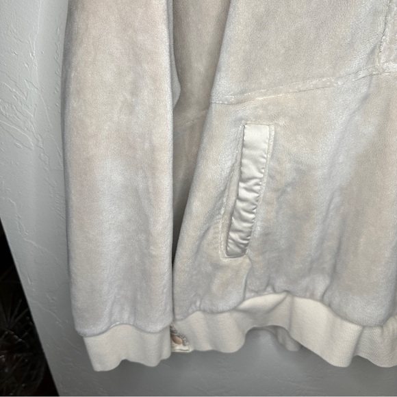 Athleta Recover Cozy Snap Front Sweatshirt Chantilly Cream Size XL TG Soft Warm - Picture 6 of 15